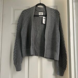 Abercrombie Gray open cardigan- thick knit material. Never worn, NWT.